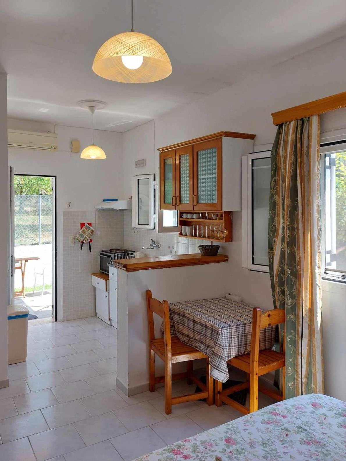 Villa Eleni อากิออส กอร์ดิออส ภายนอก รูปภาพ